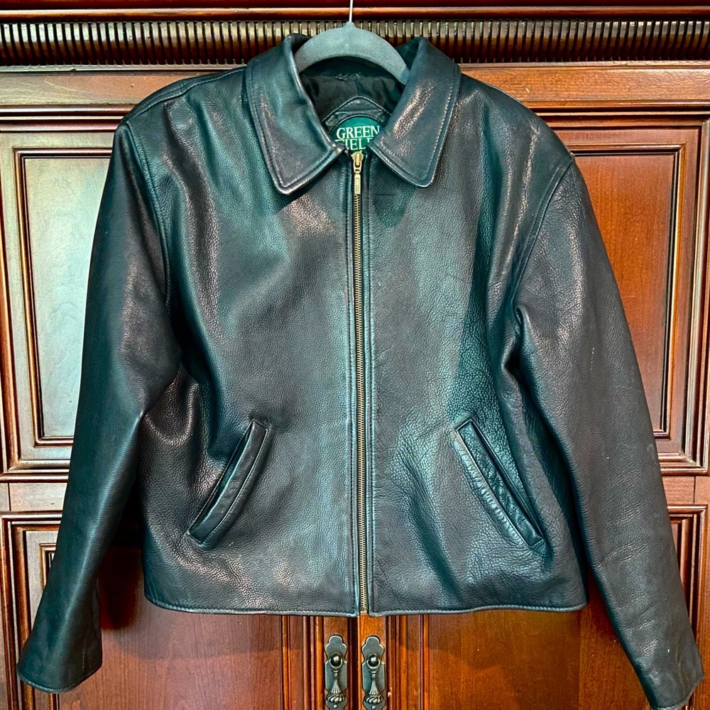 Heavy black leather boxy style jacket size Medium